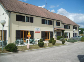 Отель Hôtel Le Pressoir - Auxerre Appoigny  Аппуаньи